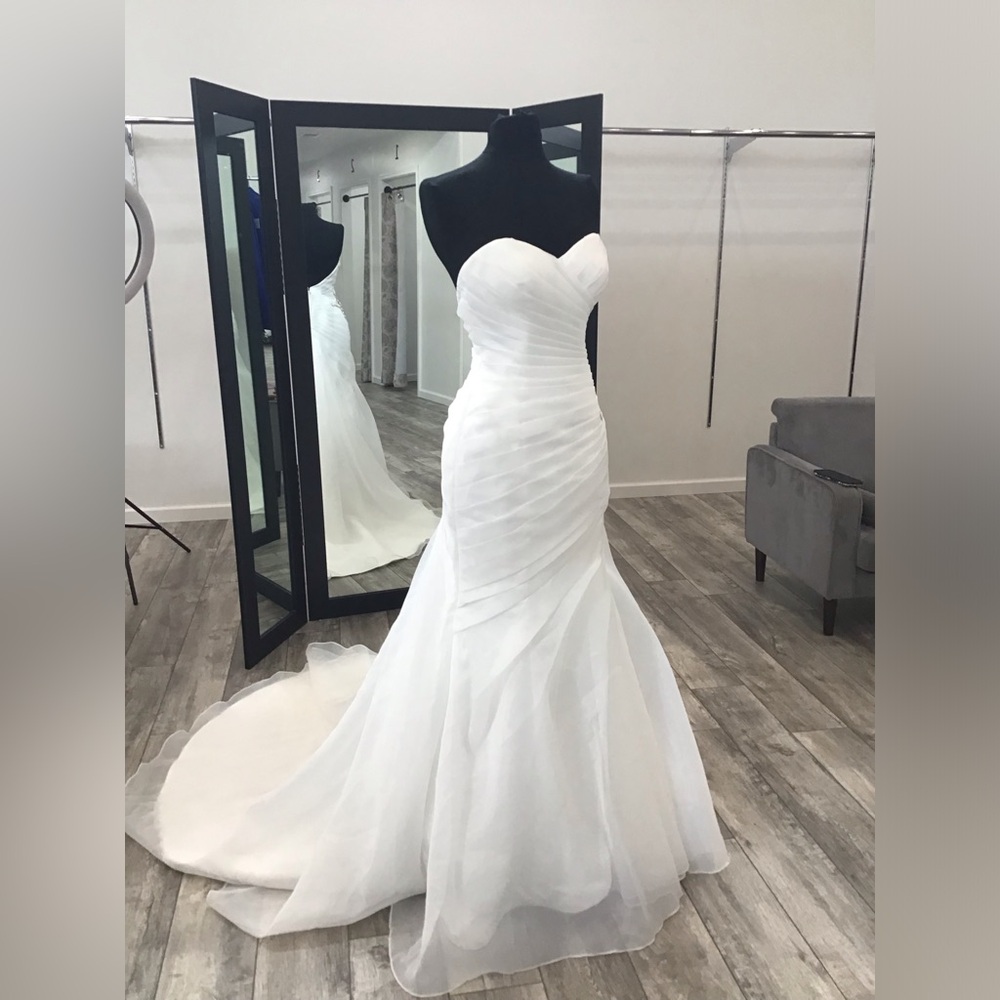 Davinci Size 4 Strapless Mermaid Wedding Gown